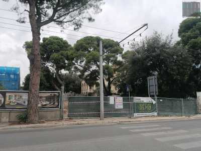 Purtroppo per�, prima che il provvedimento entrasse in vigore, l�antico fabbricato � stato demolito per far posto a un nuovo condominio